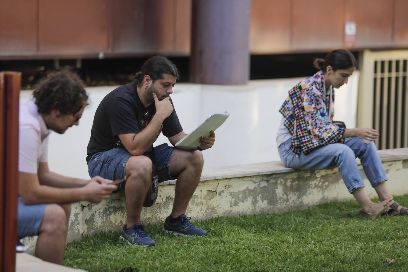 Primer examen de las oposiciones de magisterio celebradas en Sevilla