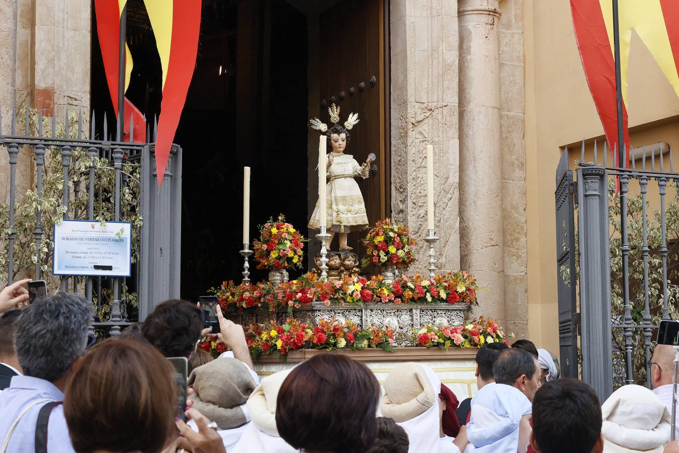 Procesión del Corpus Christi de Triana por las calles del barrio