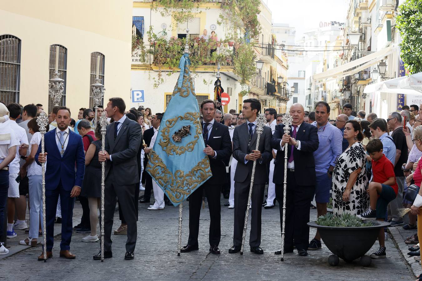 Procesión del Corpus Christi de Triana por las calles del barrio