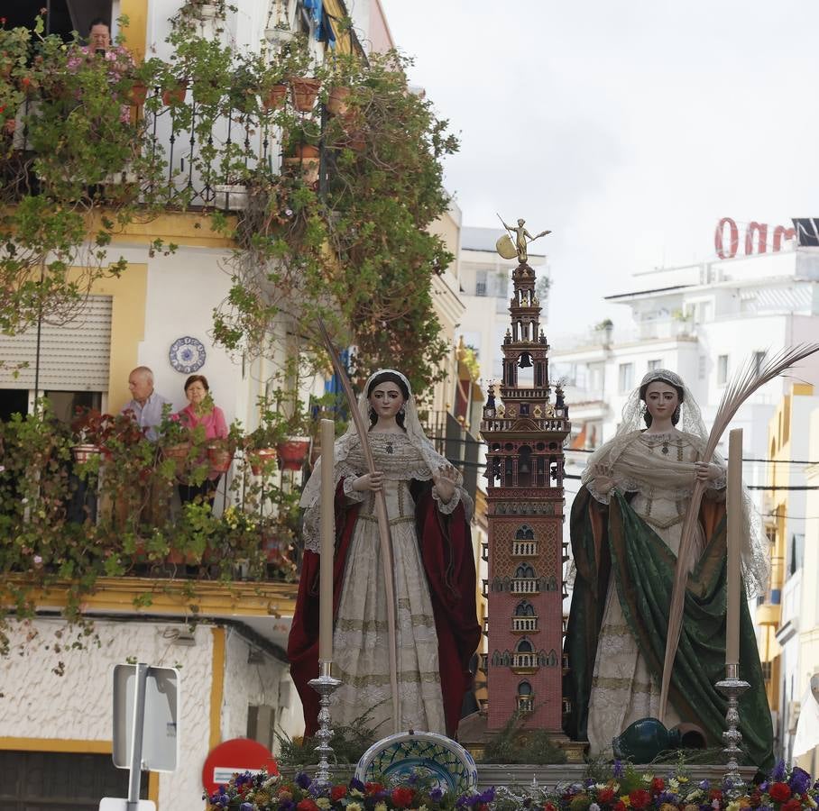 Procesión del Corpus Christi de Triana por las calles del barrio