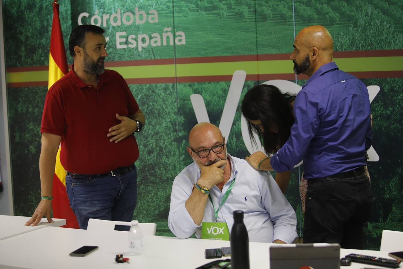 Elecciones Andalucía 2022 | La noche electoral de Vox en Córdoba, en imágenes