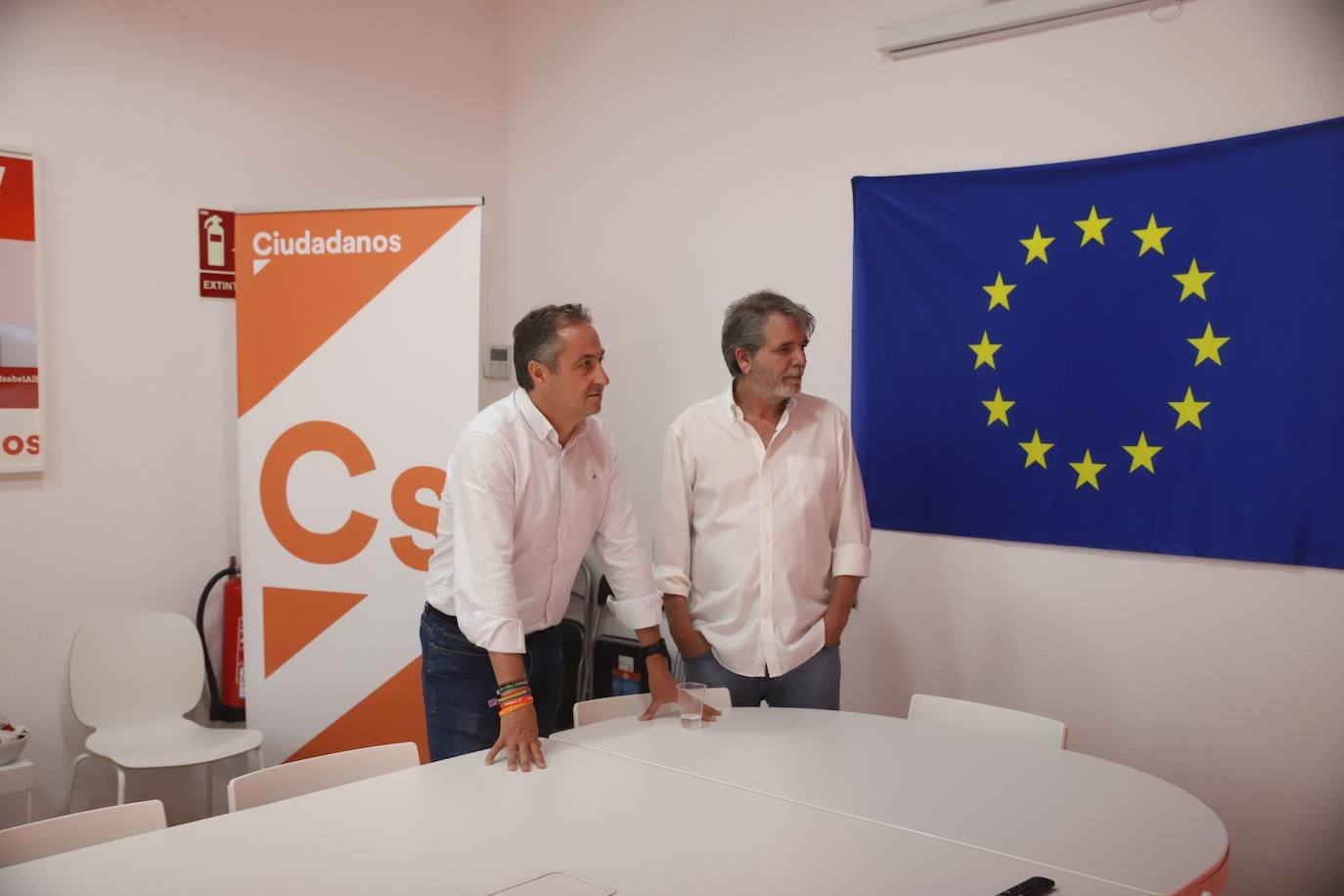 La desolación de Ciudadanos en Córdoba tras quedarse sin parlamentarios, en imágenes