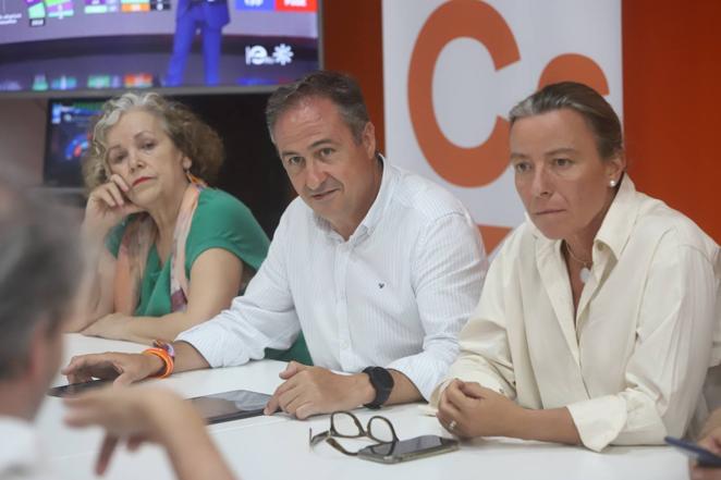 La desolación de Ciudadanos en Córdoba tras quedarse sin parlamentarios, en imágenes