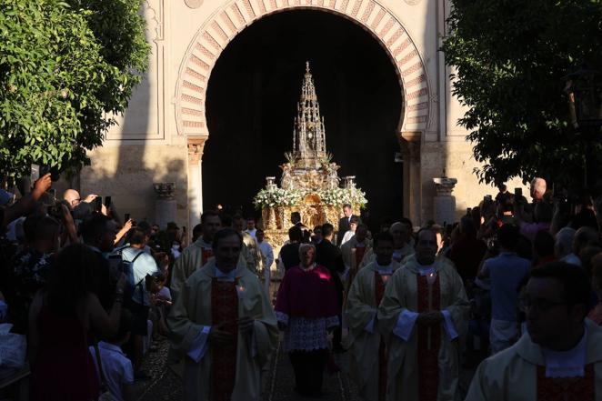 La procesión del Corpus Christi en Córdoba, en imágenes