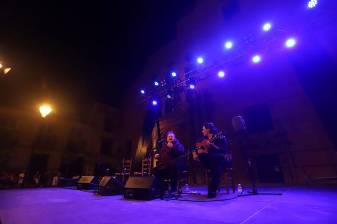 La Noche Blanca del Flamenco desde el Alcázar al Zoco y San Agustín, en imágenes