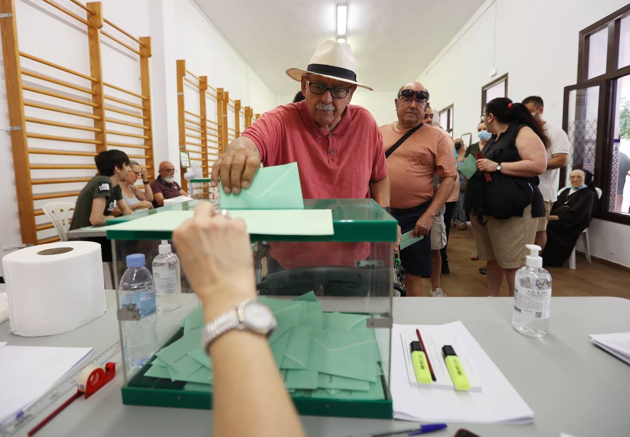 Elecciones Andalucía 2022 | Las votaciones del 19-J en Córdoba, en imágenes