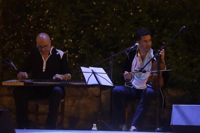 La Noche Blanca del Flamenco desde el Alcázar al Zoco y San Agustín, en imágenes