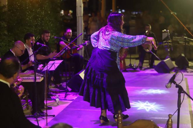 La Noche Blanca del Flamenco desde el Alcázar al Zoco y San Agustín, en imágenes