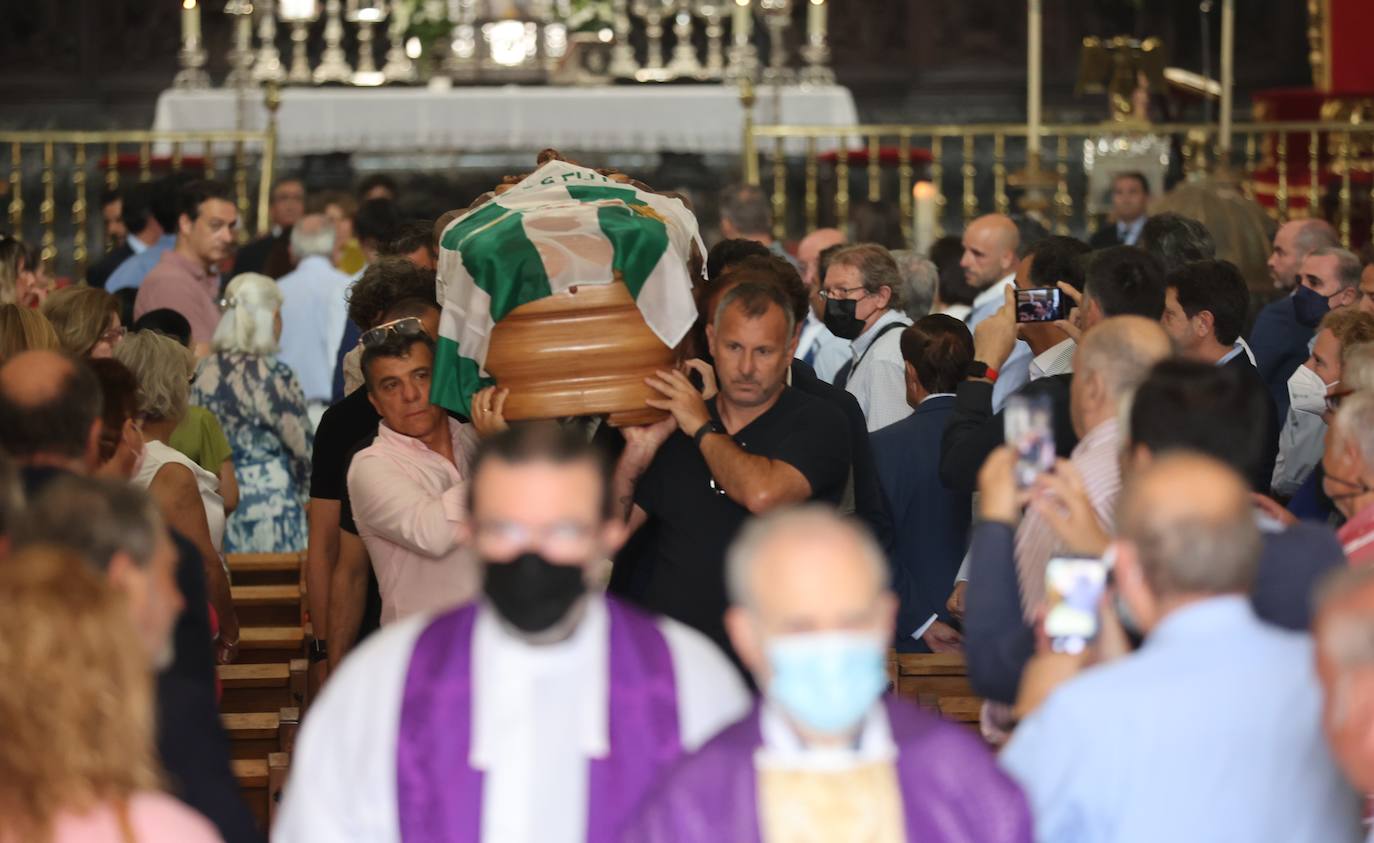 El funeral de Rafael Campanero en Córdoba, en imágenes