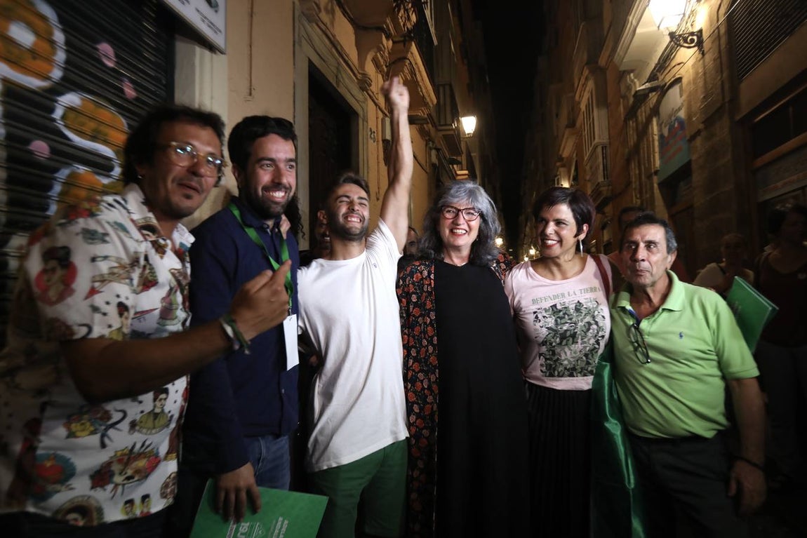 Fotos: Ambiente en la sede de Adelante Andalucía en Cádiz