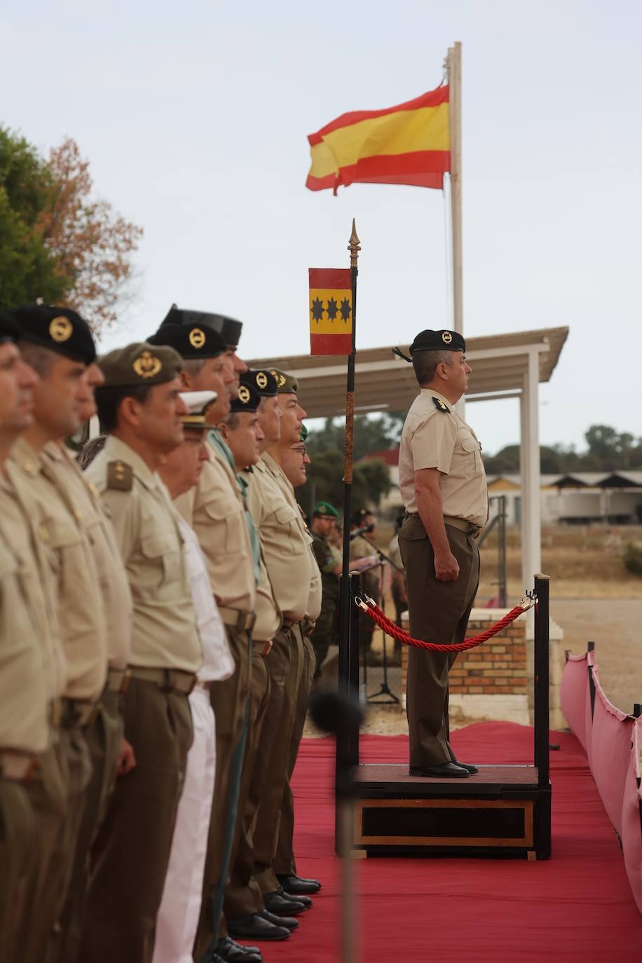 En imágenes, el desfile de la BRI X para despedir al contingente que marcha a Letonia