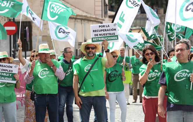 CSIF se manifiesta para pedir mejoras en la Administración