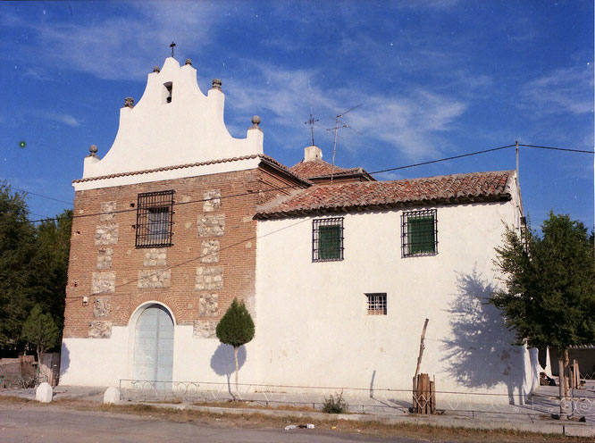 Ermita de la Torre en La Galiana. La iglesia es otro de los inmuebles protegidos, en la carretera de Vallecas, que data de 1746