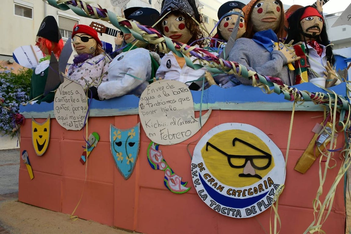 Fotos: Los Juanillos arden en Cádiz