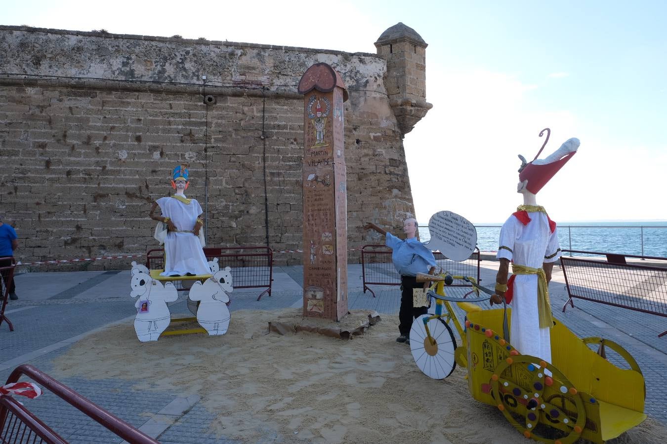 Fotos: Los Juanillos arden en Cádiz