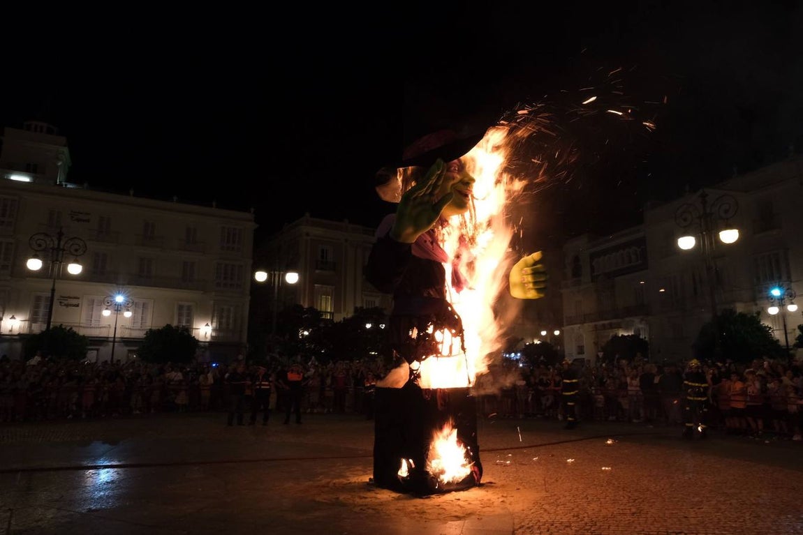 Fotos: Quema de la bruja Piti y el dios Momo 2022