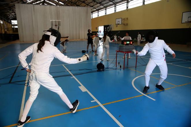 La belleza de la práctica de la esgrima en Córdoba, en imágenes