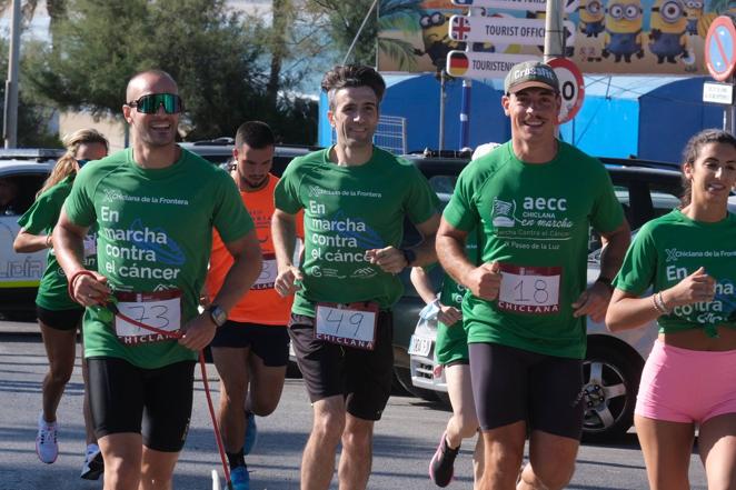 Fotos: X edición de la carrera &#039;En marcha contra el cáncer&#039; en Chiclana