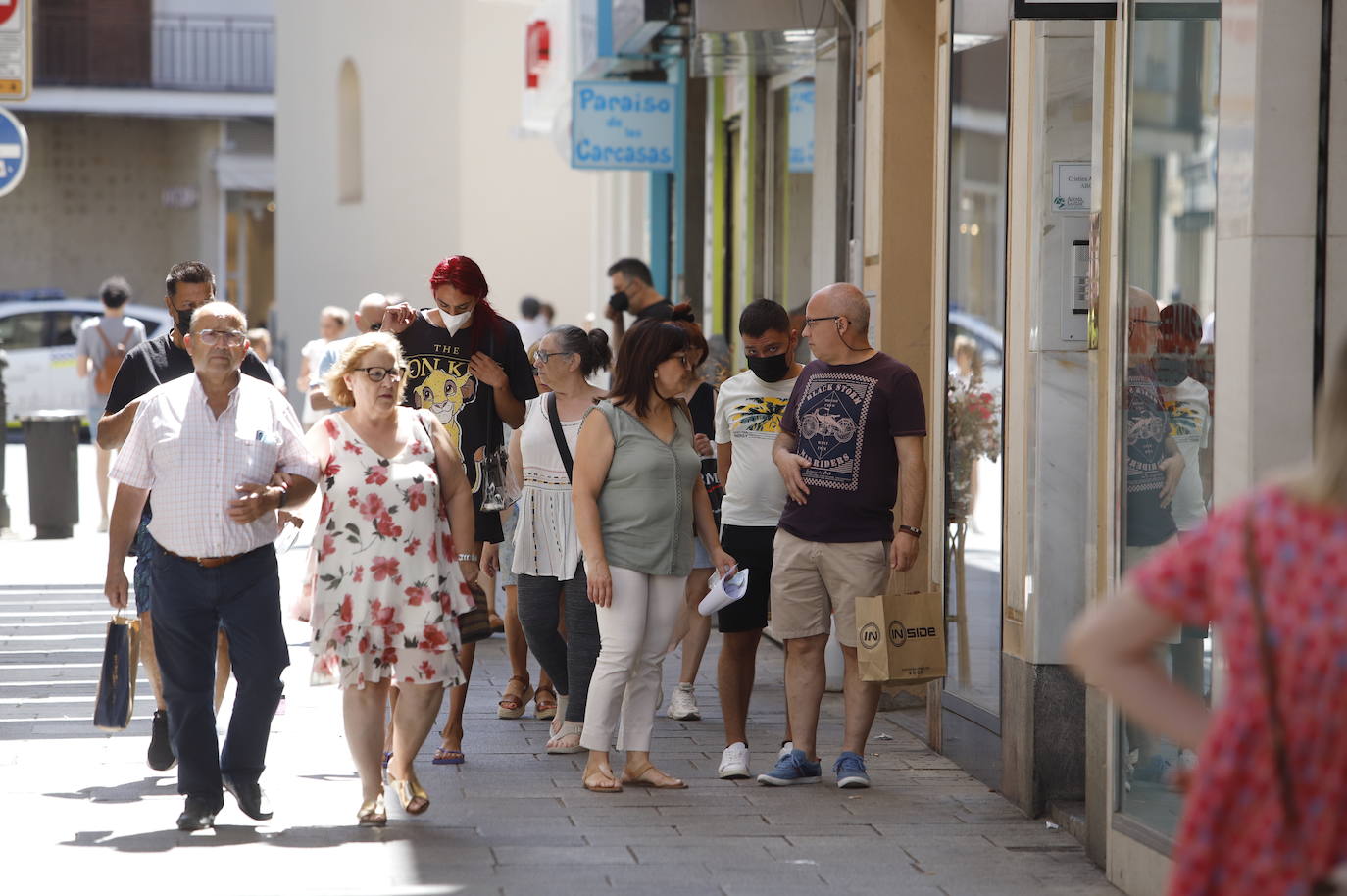 El arranque de las rebajas de verano en Córdoba, en imágenes