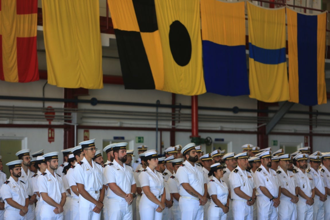 En imágenes: Así ha sido la despedida de los dos últimos helicópteros &#039;Morsa&#039; de la Armada