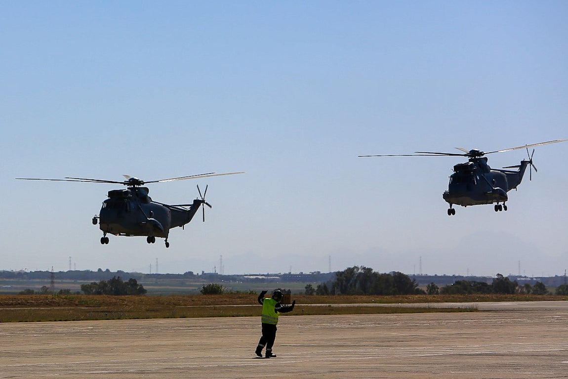 En imágenes: Así ha sido la despedida de los dos últimos helicópteros &#039;Morsa&#039; de la Armada