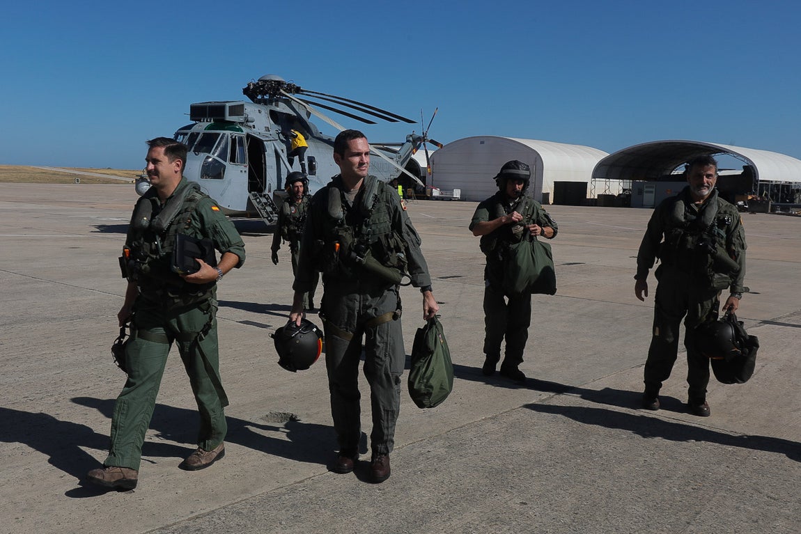 En imágenes: Así ha sido la despedida de los dos últimos helicópteros &#039;Morsa&#039; de la Armada