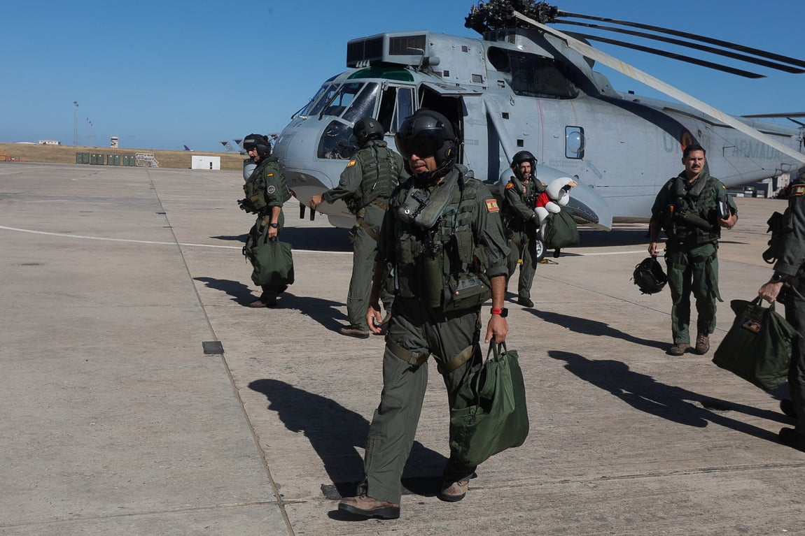 En imágenes: Así ha sido la despedida de los dos últimos helicópteros &#039;Morsa&#039; de la Armada