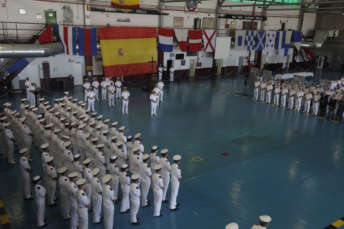 En imágenes: Así ha sido la despedida de los dos últimos helicópteros &#039;Morsa&#039; de la Armada