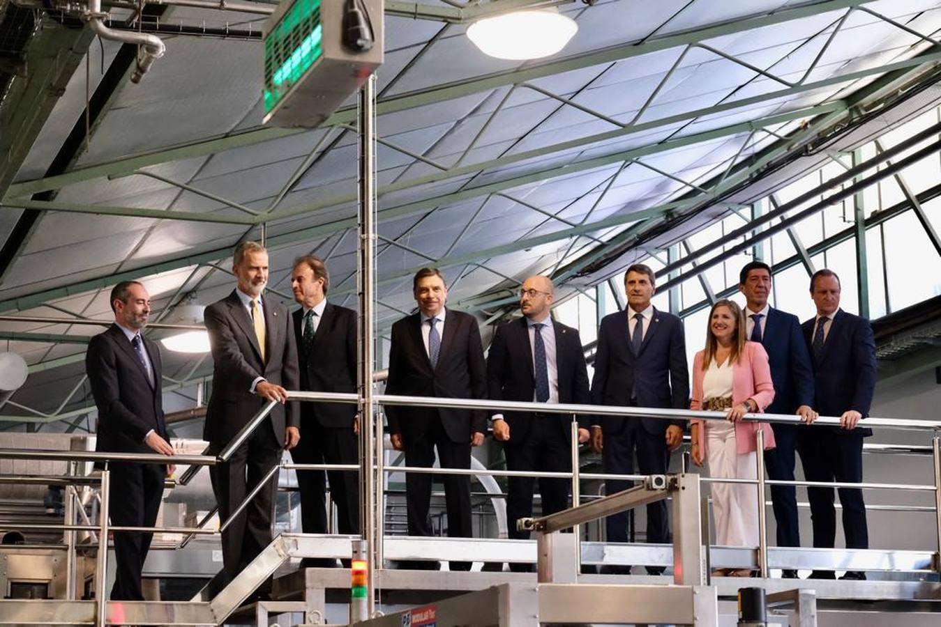 El Rey Felipe VI ya está en El Puerto y visita las bodegas de Osborne