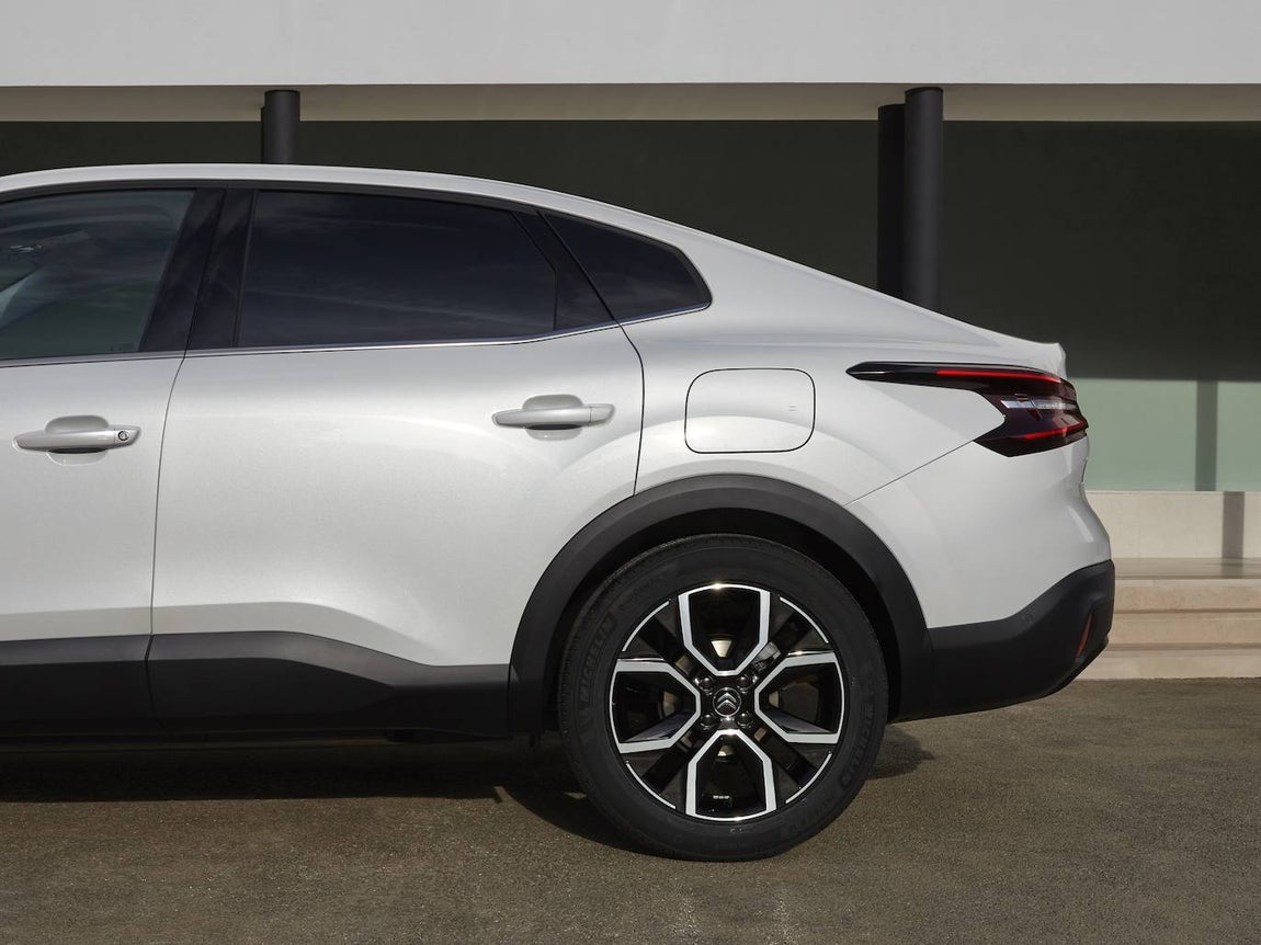 Fotogalería: así es el nuevo Citroën C4 X