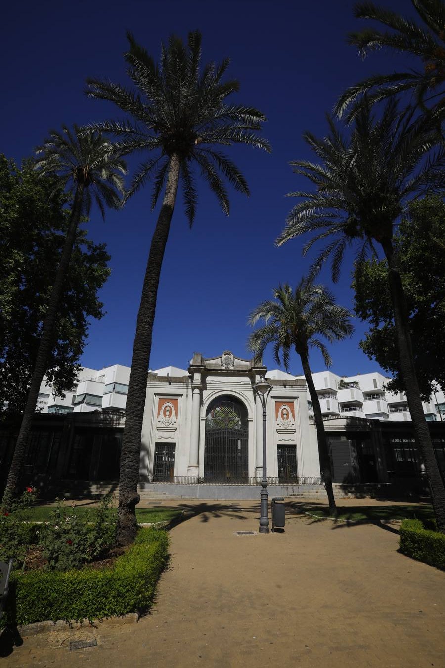 En imágenes, el estado de la Pérgola en los Jardines de la Victoria de Córdoba