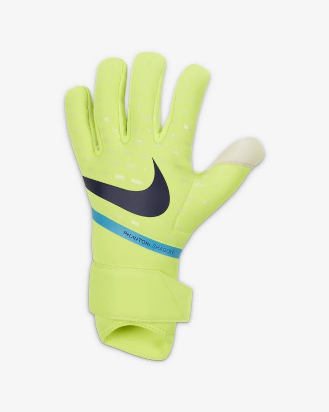 Guantes de fútbol. Guantes de fútbol de Nike. Antes 64,99 euros y ahora 51,97 euros.