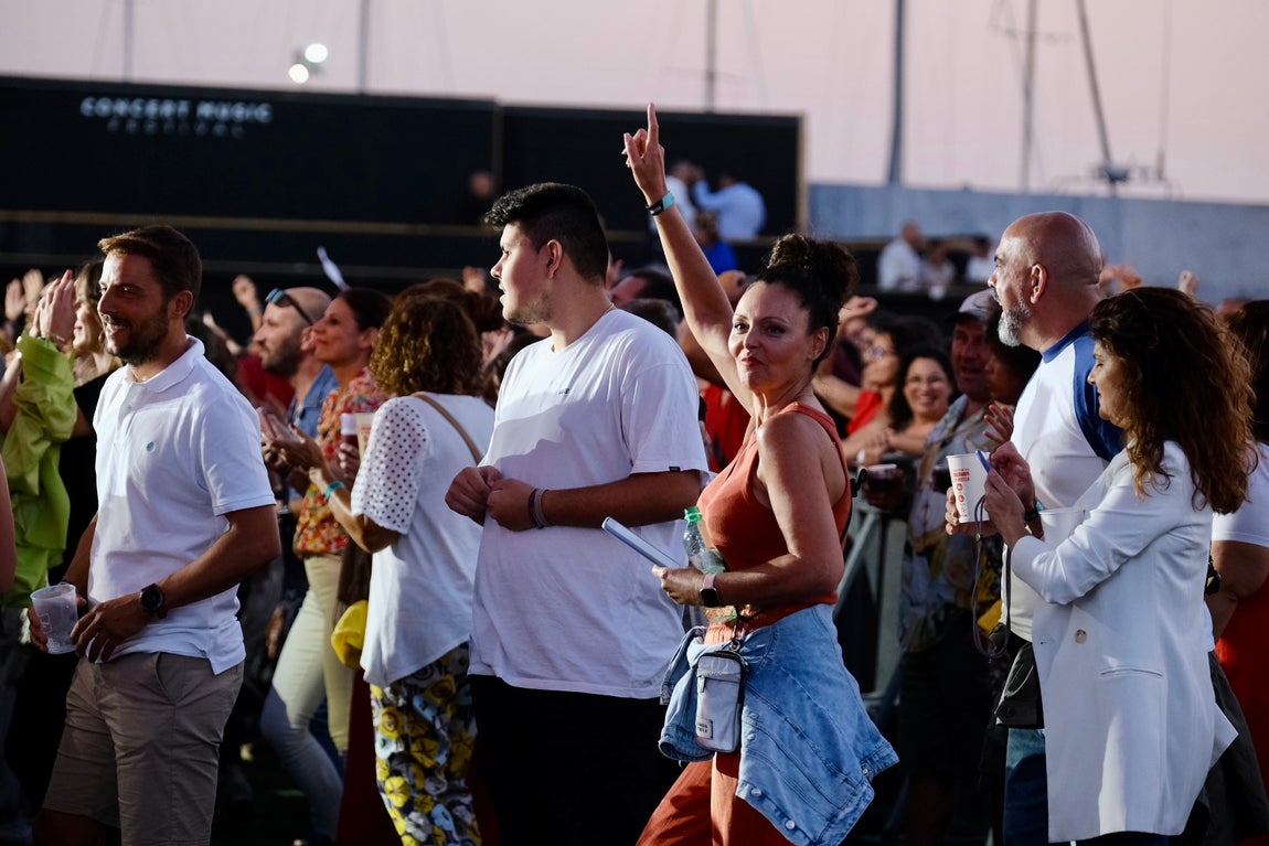 En imágenes: El concierto de Juan Luis Guerra da el pistoletazo de salida al Concert Music Festival
