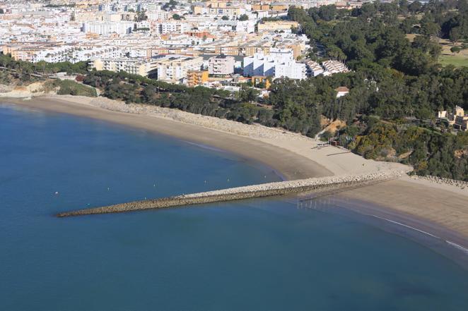 Las impresionantes imágenes de Cádiz y la Bahía desde un helicóptero militar