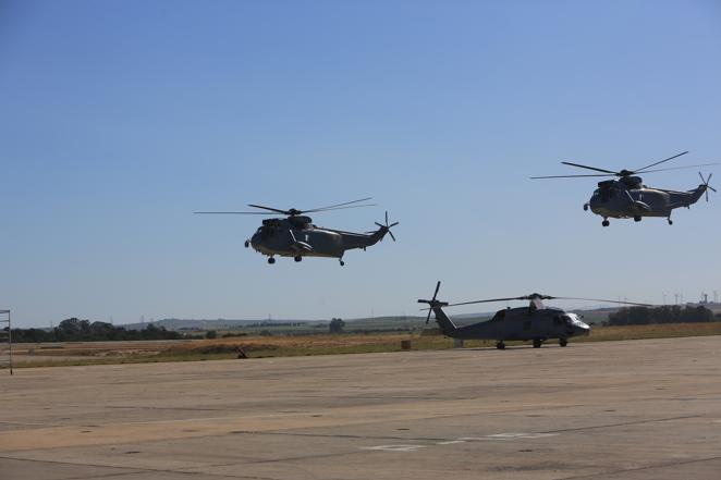 Las impresionantes imágenes de Cádiz y la Bahía desde un helicóptero militar