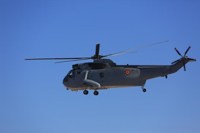 Las impresionantes imágenes de Cádiz y la Bahía desde un helicóptero militar