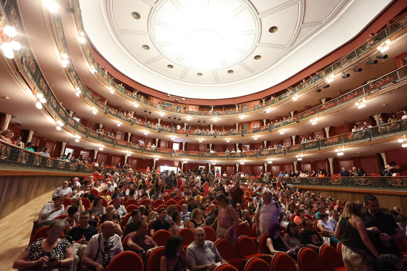 Festival de la Guitarra Córdoba 2022 | El fantástico recital de Juan Perro, en imágenes