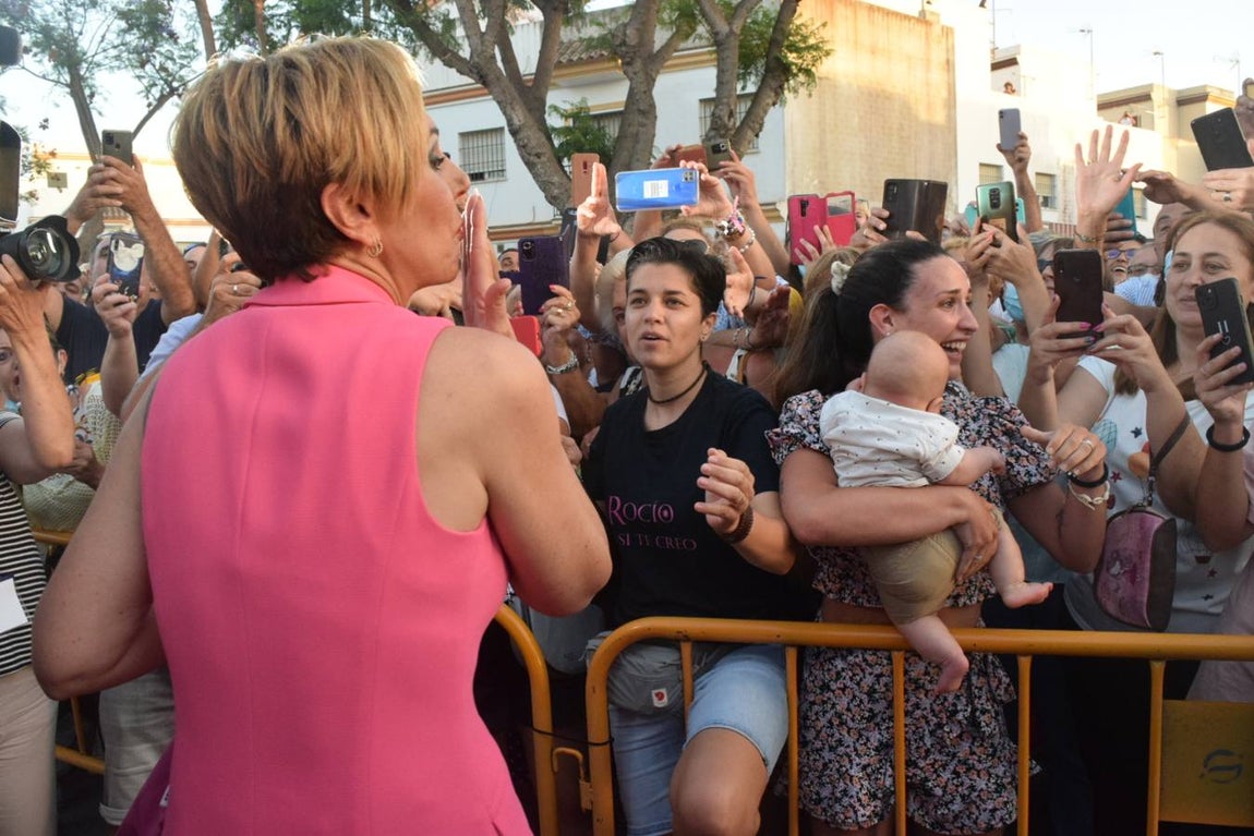 Fotos: Calurosa bienvenida al Museo de Rocío Jurado en Chipiona