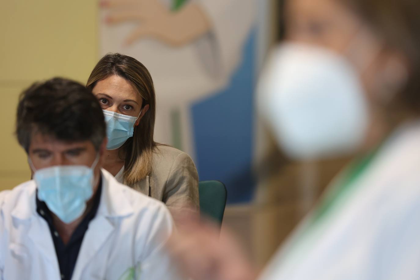 El equipo sanitario que opera con robot a niños en Córdoba, en imágenes