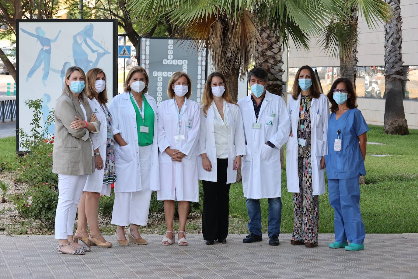 El equipo sanitario que opera con robot a niños en Córdoba, en imágenes