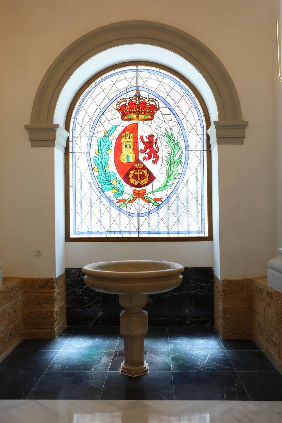 Fotos: Así luce la iglesia Castrense del Santo Ángel Custodio de Cádiz