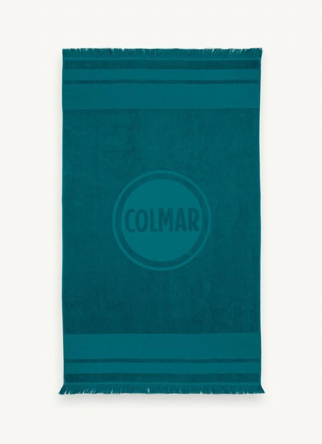 Toalla de flecos. Toalla de rizo de algodón con logotipo Colmar Originals grande. Antes 55 euros y ahora 38,50 euros.