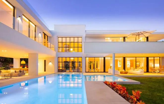 Así es la espectacular mansión en la que Eva Longoria se aloja en Marbella