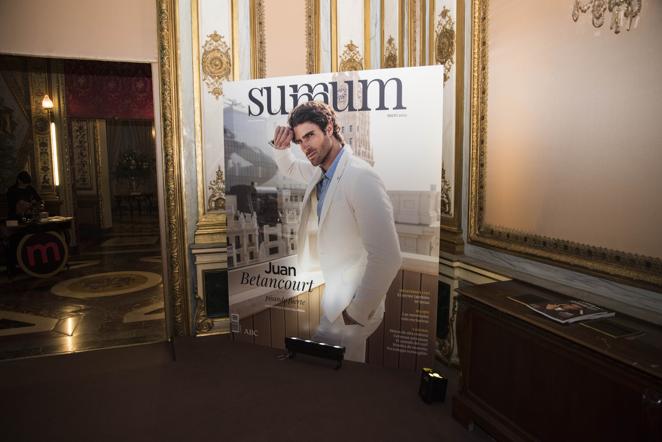 Los mejores momentos de los Premios Summum 2022. Número de la revista Summum de mayo de 2022, con Juan Betancourt en portada.