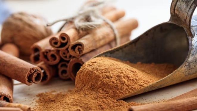 Canela. A la <a href="https://www.abc.es/bienestar/alimentacion/abci-canela-201909261053_noticia.html" target="_blank">canela </a>(«cinnamomum zeylanicum») se le atribuyen beneficios para la salud que tienen que ver con su carácter antioxidante gracias a su contenido en flavonoides (catequinas).