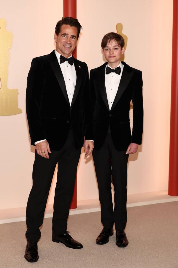 Colin Farrel. El actor posó con su hijo, ambos vestidos con el clásico esmoquin, la opción más elegante para triunfar en la alfombra roja.
