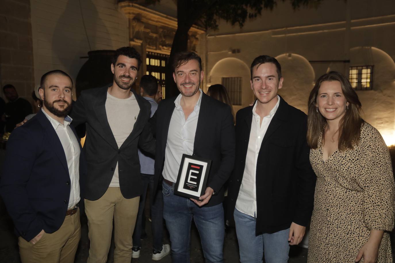 Pedro Peanilla, Robert Tetas, Daniel Ramos, Víctor López y Camila Ferraro