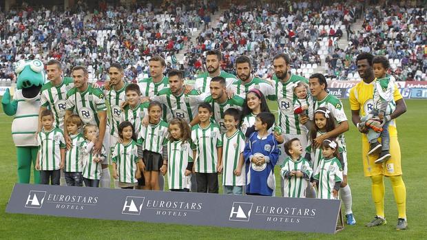 Alineación del Córdoba en el último partido ante el Nástic