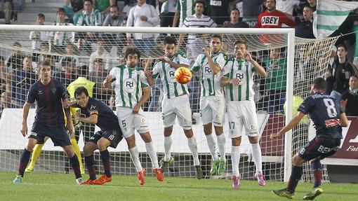 El Huesca se llevó puntos al final del partido