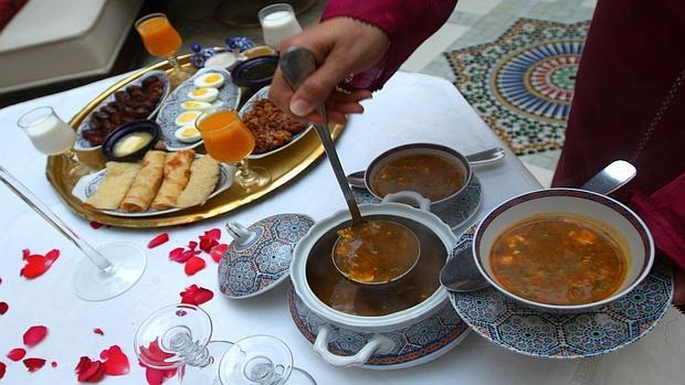 Por qué tomamos antes la sopa que el pescado